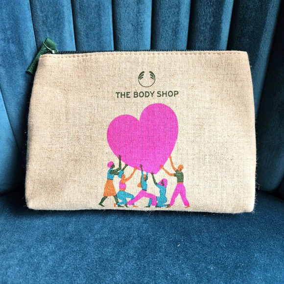 The Body Shop Other - The Body Shop 6 piece Self Care Set with Zipper Pouch NWT